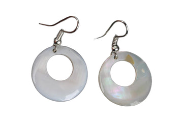 Earring_Sterling Silver Mother of Pearl Circle