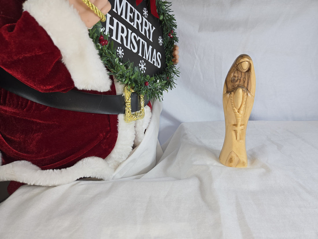 Blessed Mary holding Rosary C