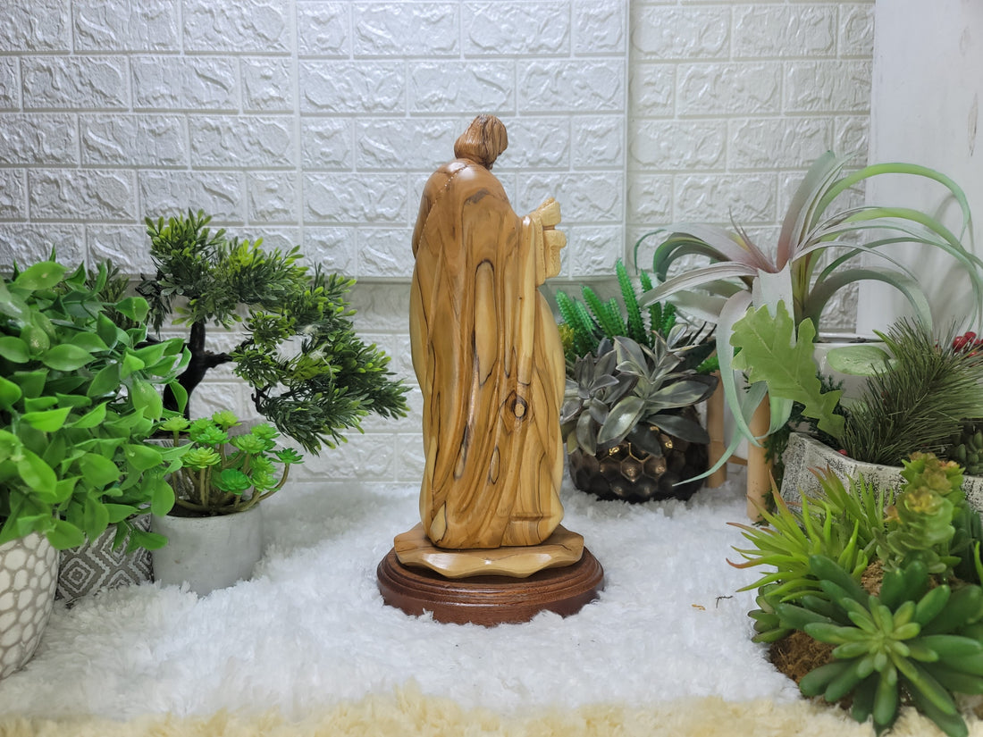 Holy Family Large Figure olive wood Detailed B