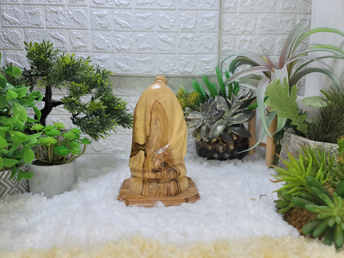 Holy Family with two Sheeps olive wood figure
