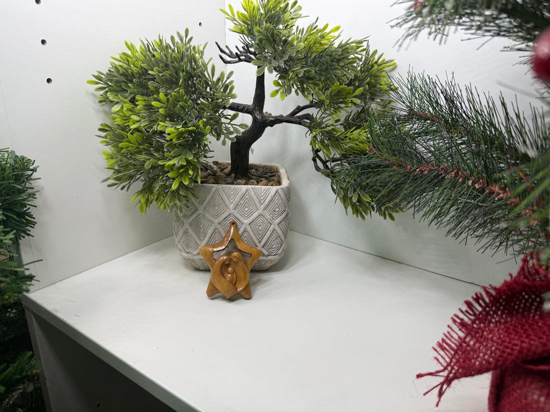 Olive Wood Ornament_ Holy Family in Star of Bethlehem