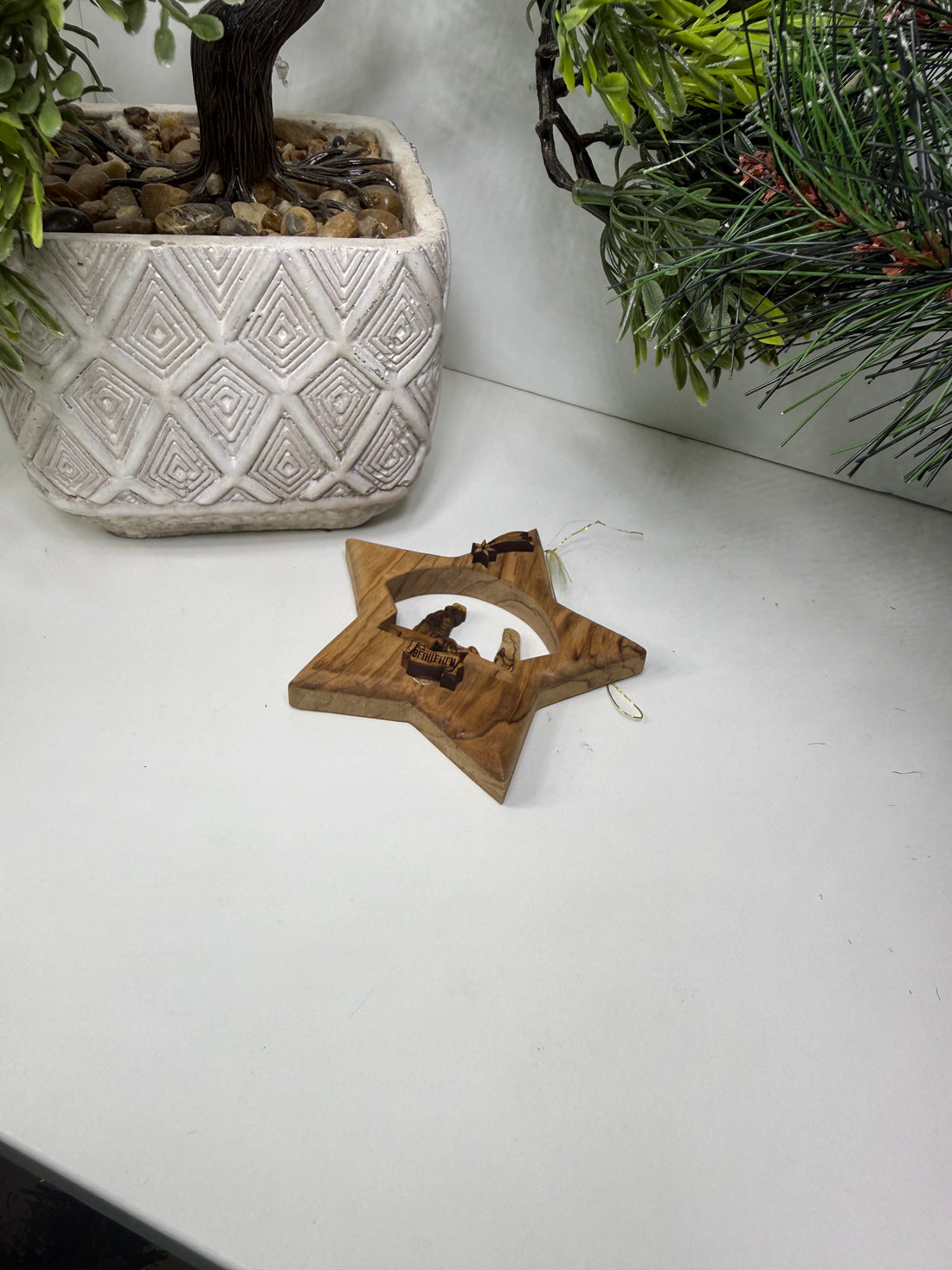 Olive Wood Ornament_ Star of Bethlehem with Nativity Scene