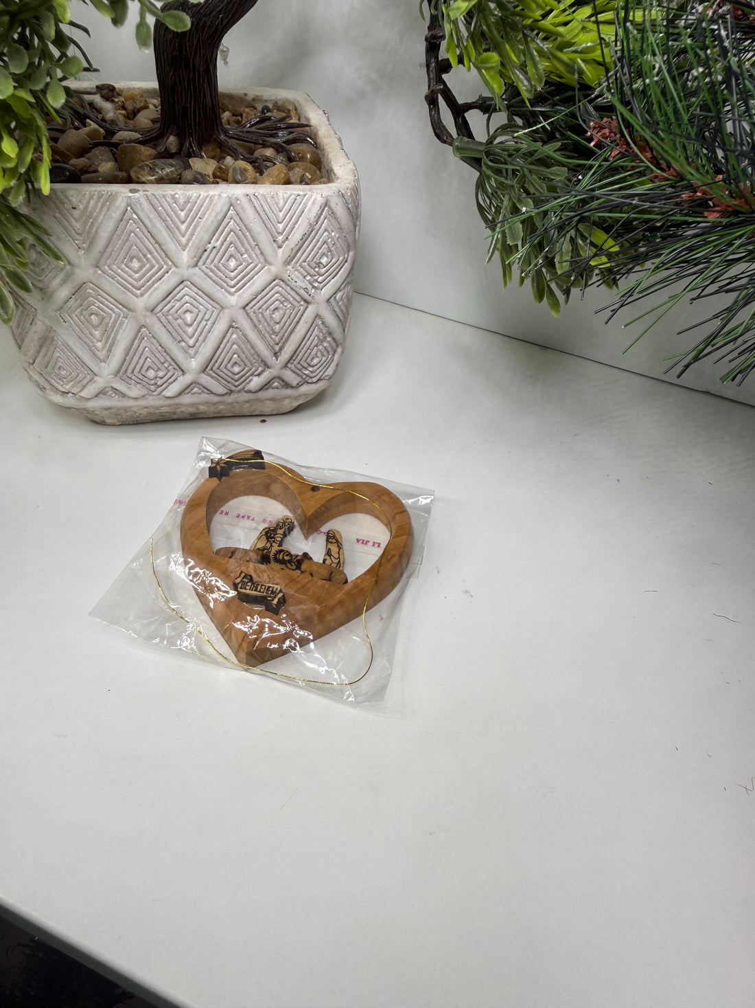Olive Wood Ornament_ Nativity Scene in Heart