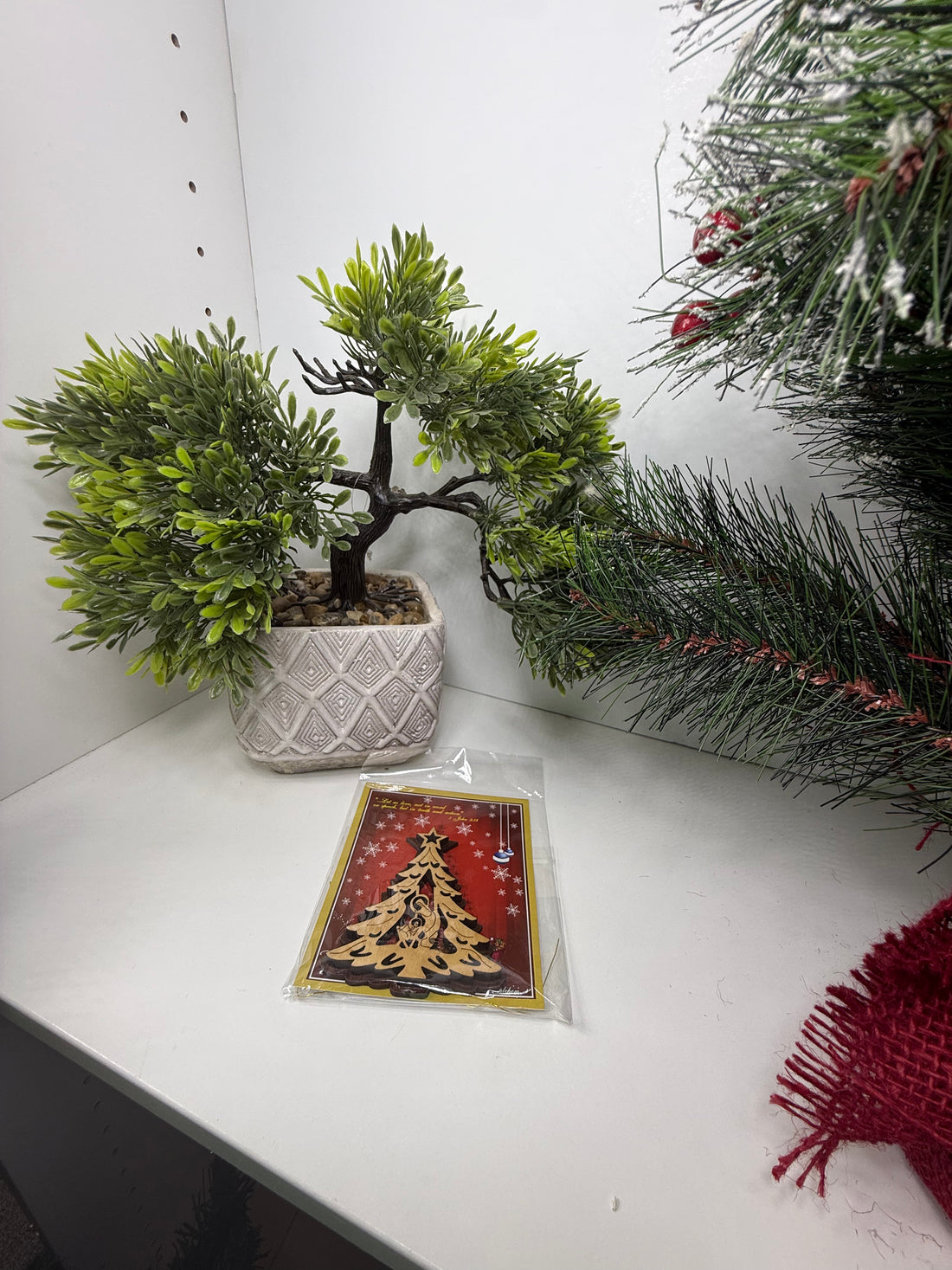 Olive Wood Ornament_ Double Layered Christmas Tree with Mary and Jesus